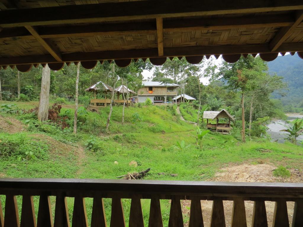 Batu Kapal Jungle Houses Hotel Berastagi Habitación foto